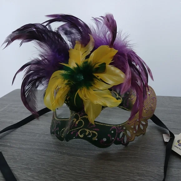 MARDI GRAS Feather Embellished Handpainted Masquerade Mask - Picture 7 of 14